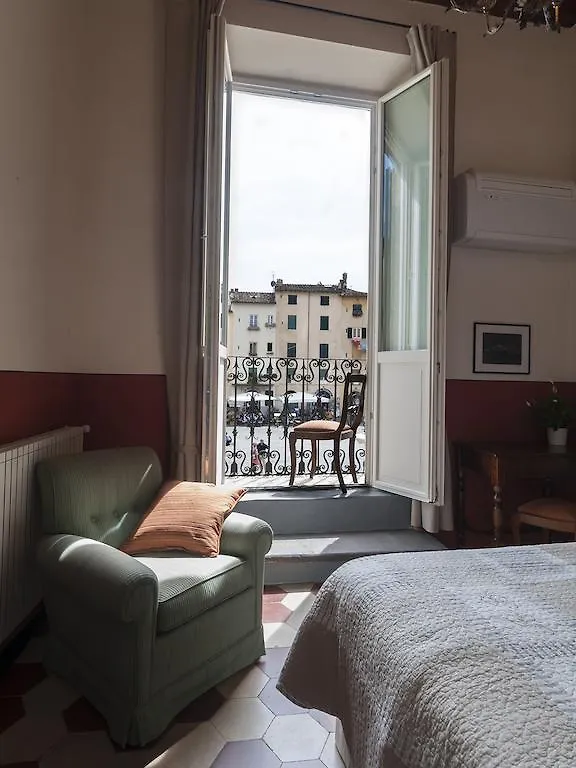 B&B Arena Di Lucca 2*,  Italy